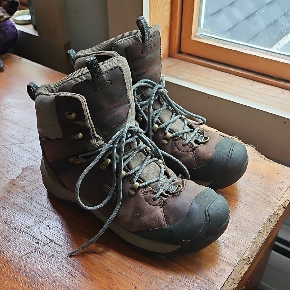 Keen Brown and Black Sturdy Leather Boots